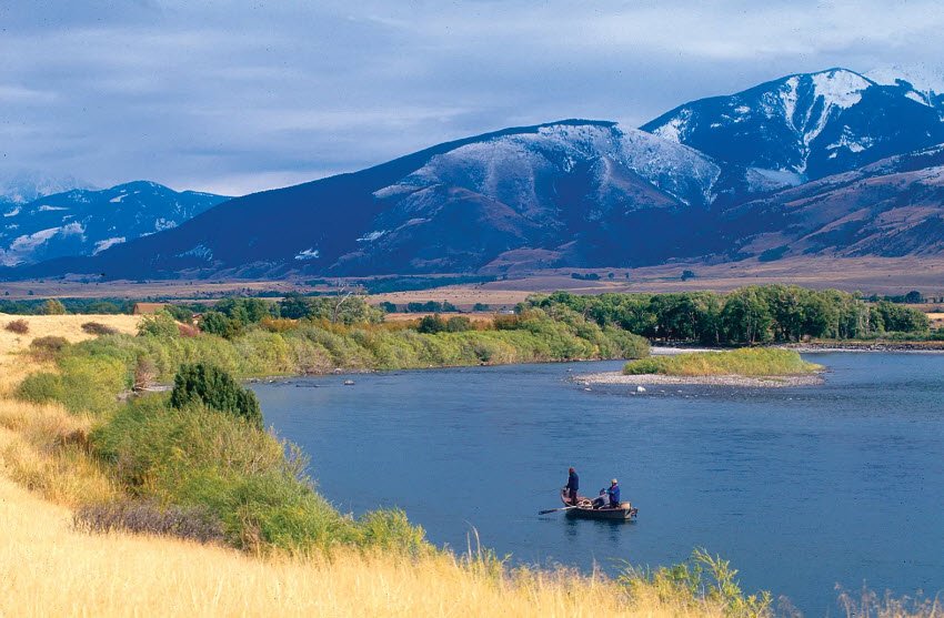 Yellowstone River, Wyoming, USA